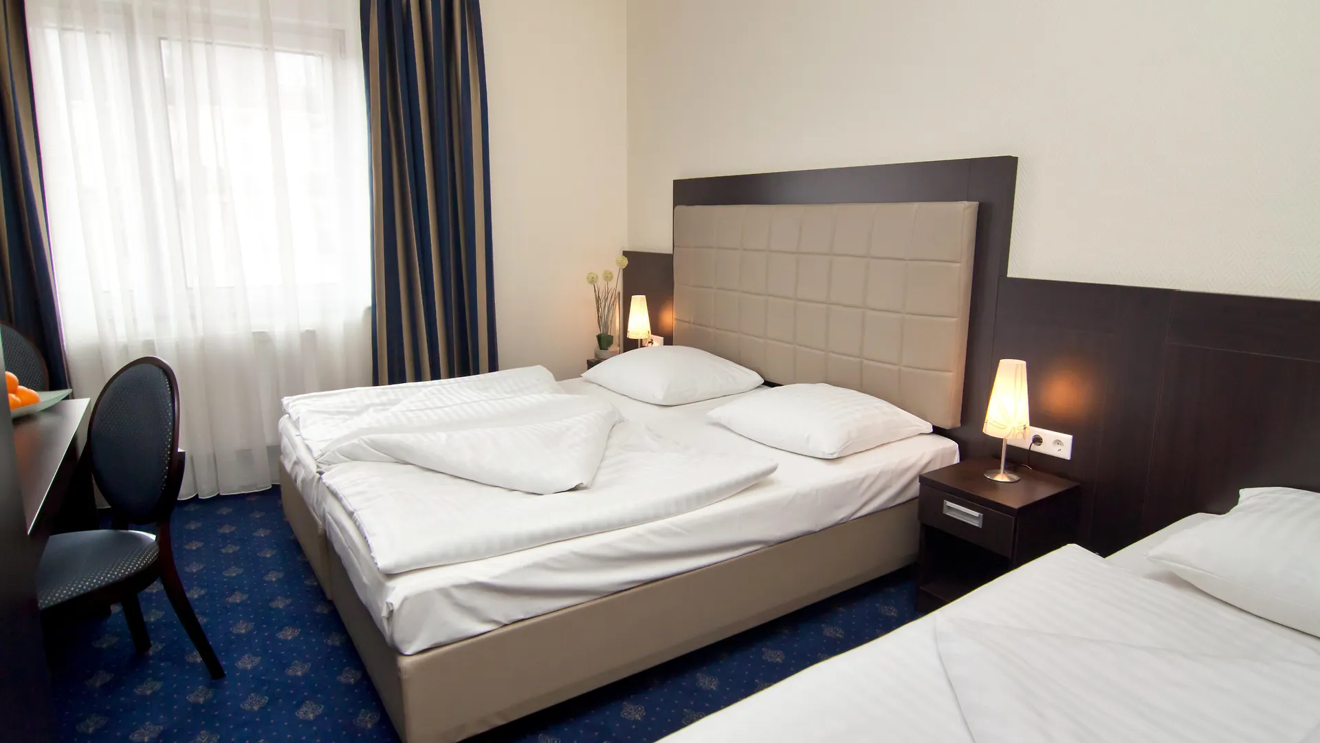 Hotel Continental Hamburg Hauptbahnhof 3*,