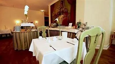 Hotel Continental Hamburg Hauptbahnhof 3*,