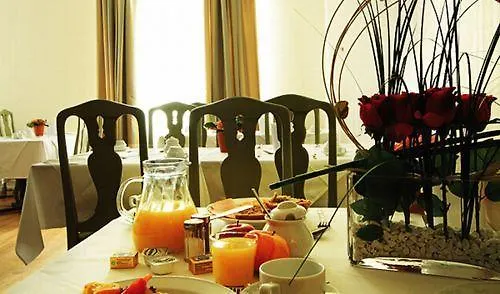 ***  Hotel Continental Hamburg Hauptbahnhof Almanya